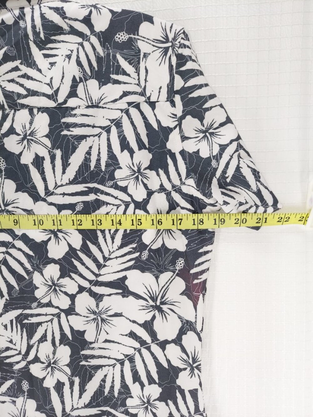 Dixxon Aloha Series Hibiscus Hawaiian Button-Down Party Shirt Women's Size M - Picture 8 of 9